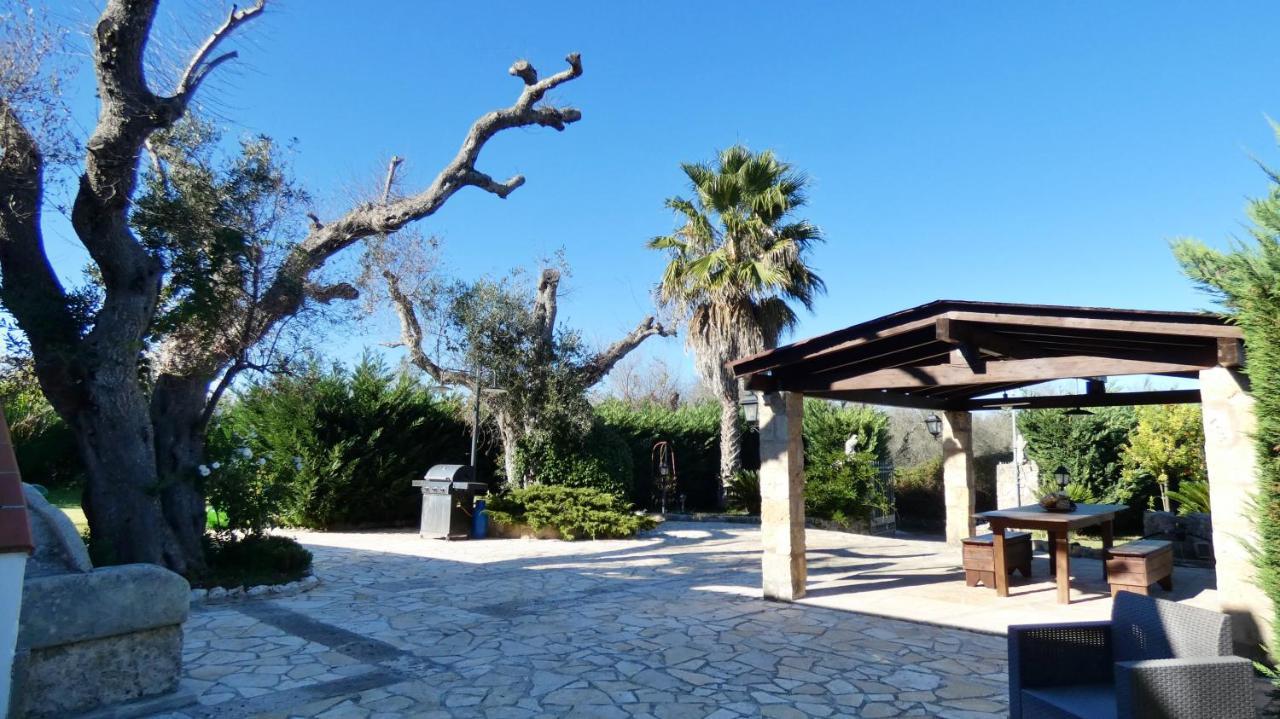 Villa Piana - Con Piscina E Giardino Privato Nel Salento Триказе Екстериор снимка